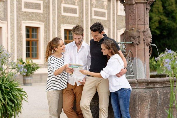 Château de la Favorite de Rastatt, Groupe de visiteurs