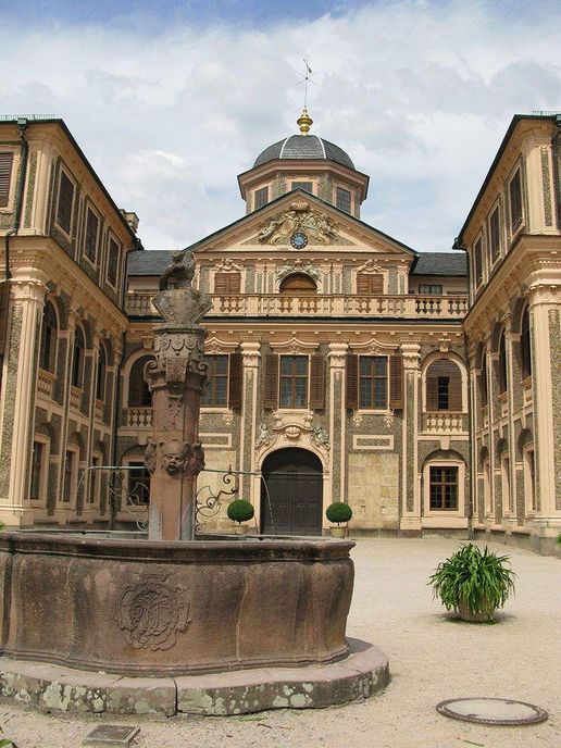 Rastatt Favorite Palace, Palace fountain